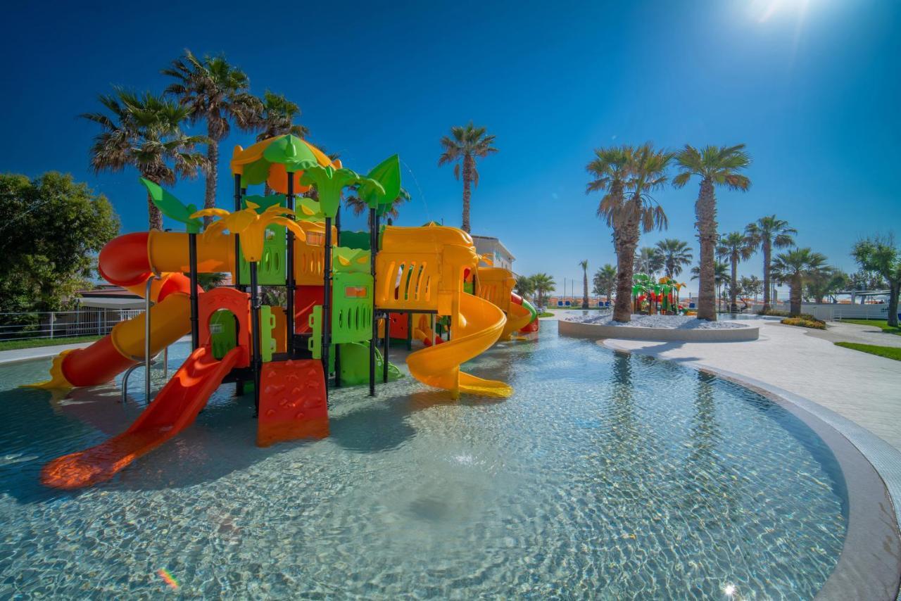 Holiday Residence Porto SantʼElpidio Exterior foto